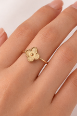 18k Gold Clover Ring