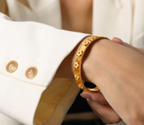 18k Gold Clover Bangle Bracelet