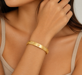 18k Gold Clover Bangle Bracelet