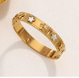 18k Gold White Pearl Clover Bangle Bracelet