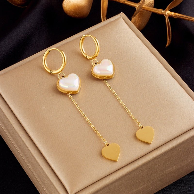 18k Gold Pearl Hearted Earrings