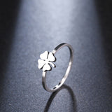 Clover Ring