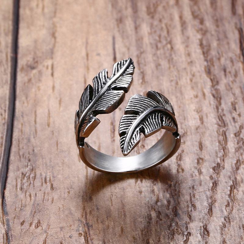 Vintage Feather Ring