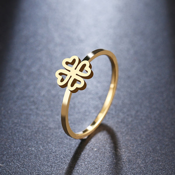 Lucky Clover Heart Ring