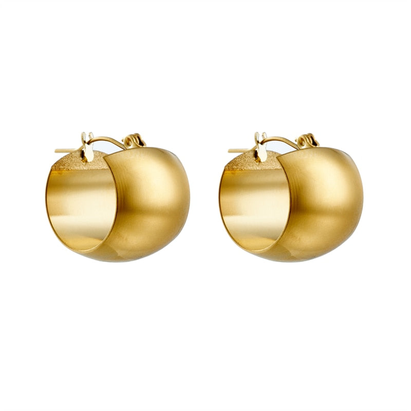 18k Gold Loop Hole Earrings