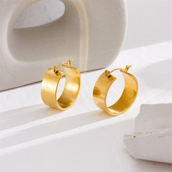 18k Gold That Girl Earrings